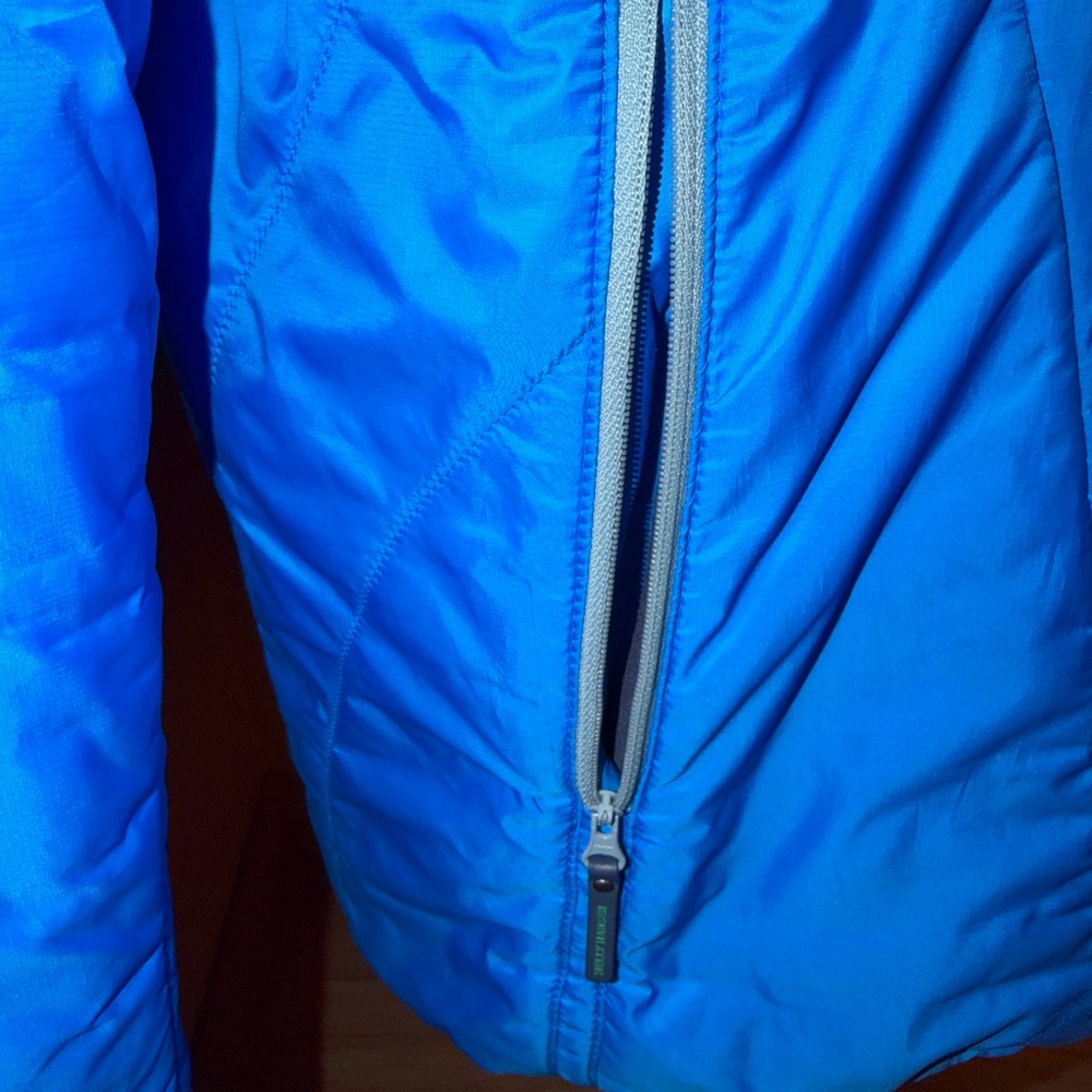 Helly Hansen Bright Blue Women's Puffer Jacket - Picture 5 of 8